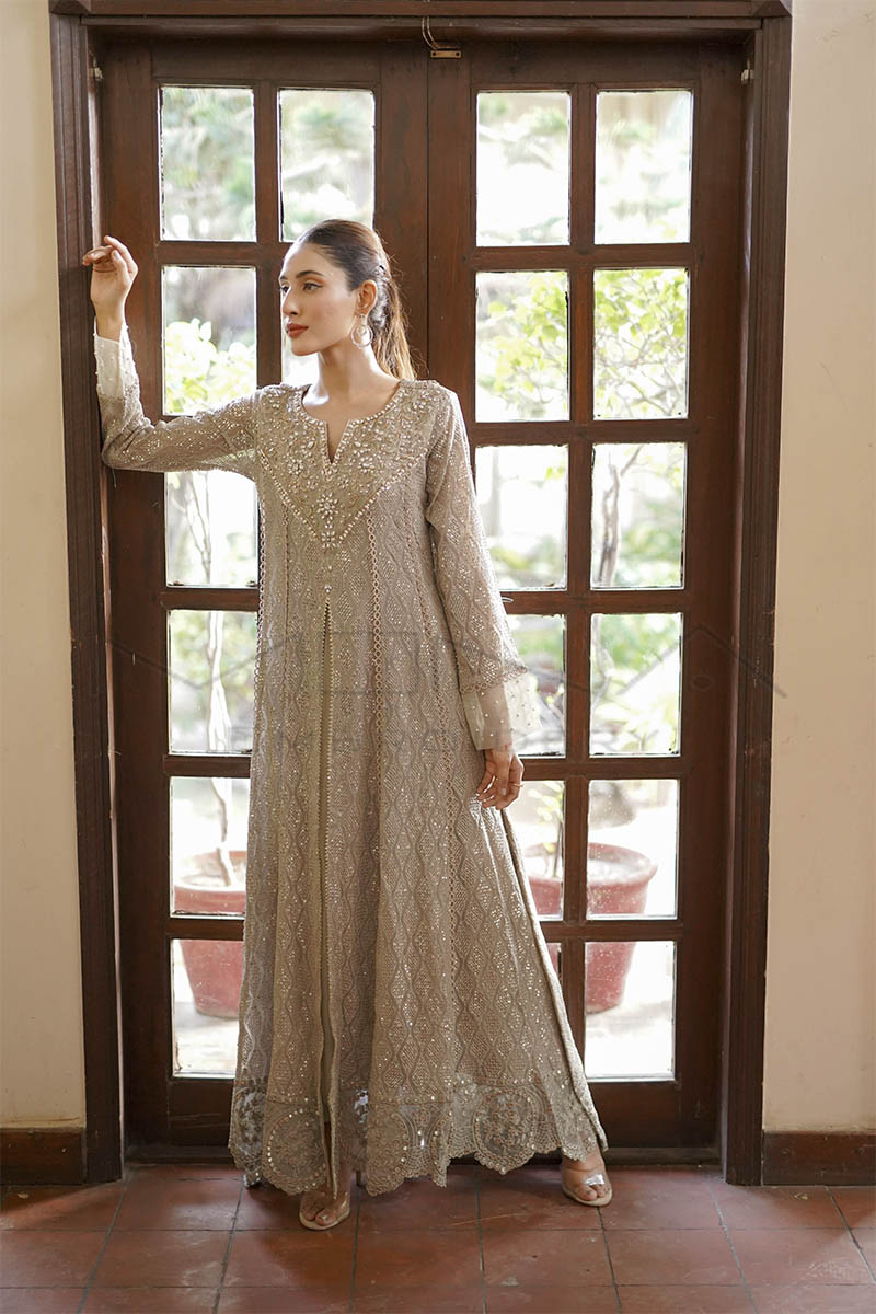 FLORAL WEAVES-BROWN Mona Embroidery FLORAL WEAVES-BROWN Mona Embroidery
