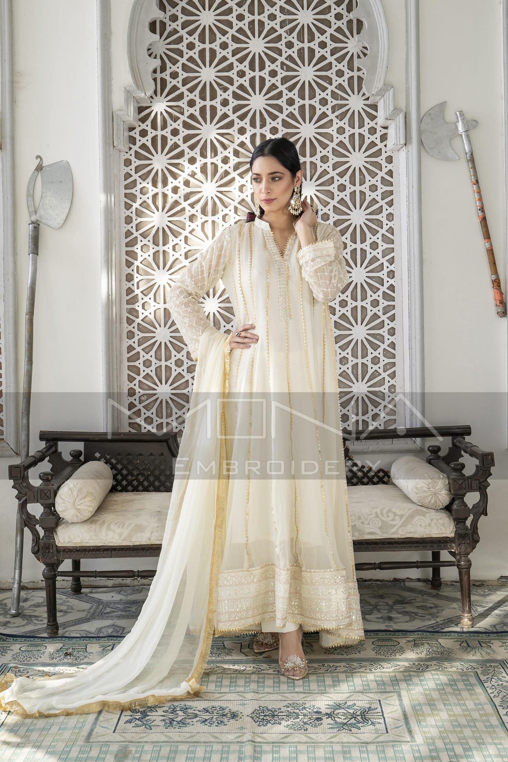EMBELLISH AZURE- OFF-WHITE Mona Embroidery EMBELLISH AZURE- OFF-WHITE Mona Embroidery