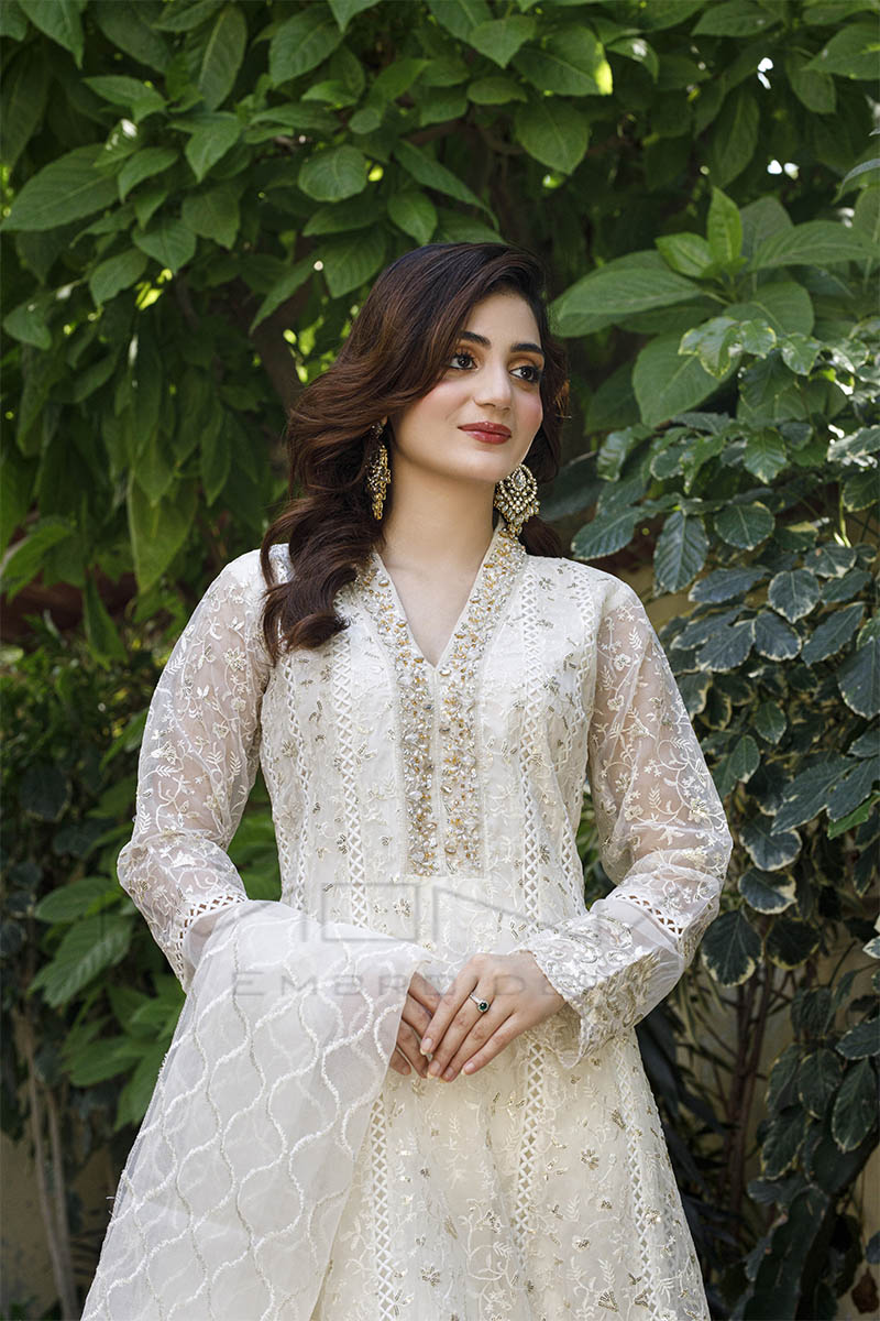 Luxury pret Mona Embroidery Luxury pret Mona Embroidery